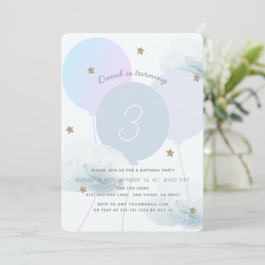 Blue Balloons & Clouds verjaardagsfeest uitnodigin Kaart (Staand voorkant)