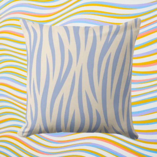 Blue & Beige Zebra Stripe Sierkussen – Modern (Creator heeft geüpload)
