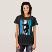 Blue Believe Motivational Girls Karate Retro Graph T-shirt (Voorkant volledig)