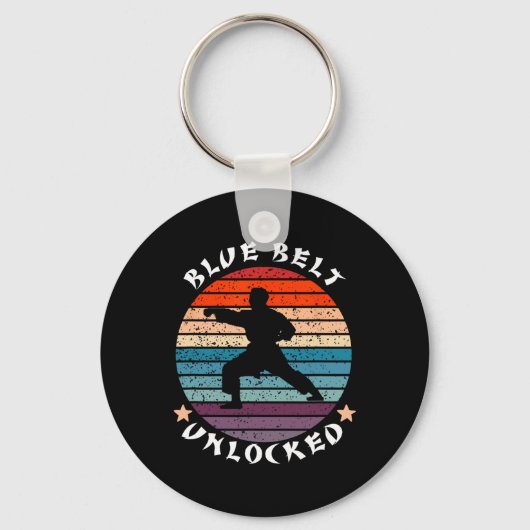 Blue Belt Level Unlocked Achievement Karate Keep T Sleutelhanger (Voorkant)