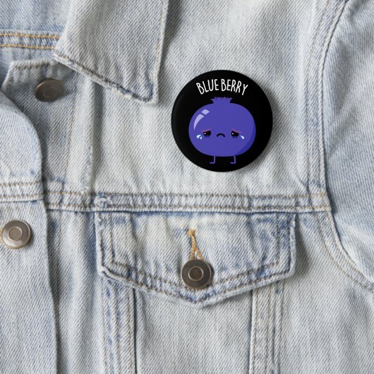 Blue Berry Funny Blueberry Pun Dark BG Ronde Button 5,7 Cm (In situ)