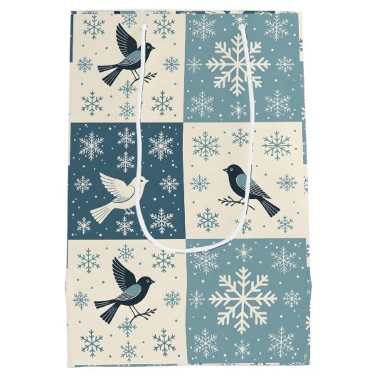 Blue Birds and Snowflakes Christmas Winter Pattern Medium Cadeauzakje (Achterkant)