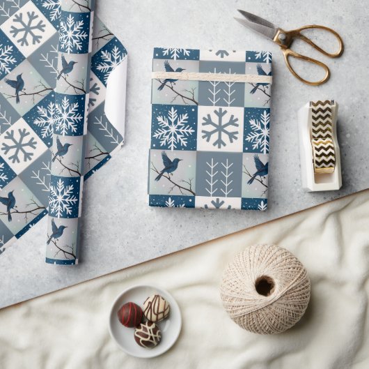 Blue Birds & Snowflakes Christmas Winter Pattern Cadeaupapier (Crafts)