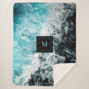 Blue Black Ocean Waves Hawaii Monogram Sherpa Deken
