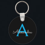 Blue Black Script Girly Monogram Name Sleutelhanger<br><div class="desc">Zwart en blauw Eenvoudig Script Monogram Naam Keychains (Sleutelhanger). Dit maakt het perfecte zoete 16-jarige verjaardagscadeau,  bruiloft,  vrijgezellenfeest,  jubileum,  baby shower of vrijgezellenfeest voor iemand die van glamoureuze luxe en chique stijlen houdt.</div>