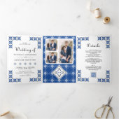 Blue Black Ukrainian Embroidery QR Code Wedding Drieluik Uitnodiging (Binnen)