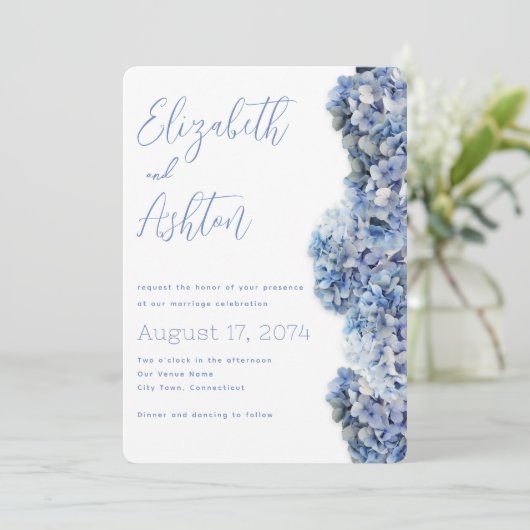 Blue Bliss Wedding Floral Side Border Kaart (Staand voorkant)