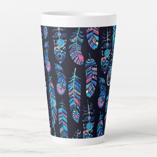 Blue Boho Feathers Pattern Latte Mok (Voorkant)