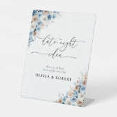 Blue Boho Floral Date Night Ideeënbord Reclamebord Met Voetstuk (Voorkant)