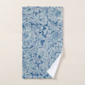 Blue Boho Lace Paisley Pattern Bad Handdoek (Handdoek)