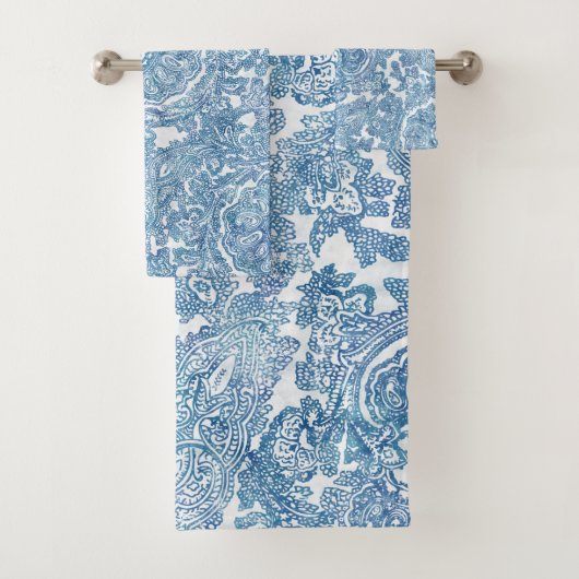 Blue Boho Lace Paisley Pattern Bad Handdoek (Insitu)
