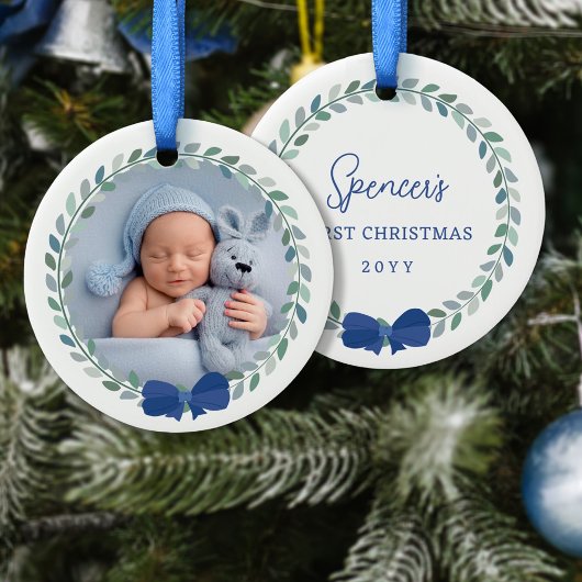 Blue Bow-Adorned Krans Baby's Eerste Kerstmis Keramisch Ornament