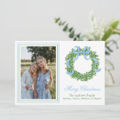 Blue Bow Christmas Boxwood Krans Foto Feestdagenkaart (Staand voorkant)