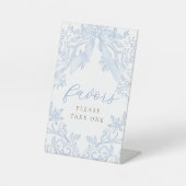 blue bow elegant favors sign reclamebord met voetstuk (Voorkant)