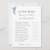Blue Bow Guess Wie Baby shower Game Kaart (Voorkant)