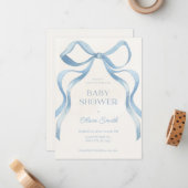 Blue Bow Minimalist Baby Shower Invitation Notitiekaartje (Voorkant / Achterkant in situ)