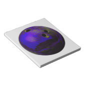 Blue Bowling Ball past het aan Notitieblok (Schuin)