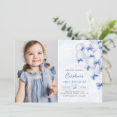 Blue Bows Balloons Verjaardag foto uitnodiging (Staand voorkant)