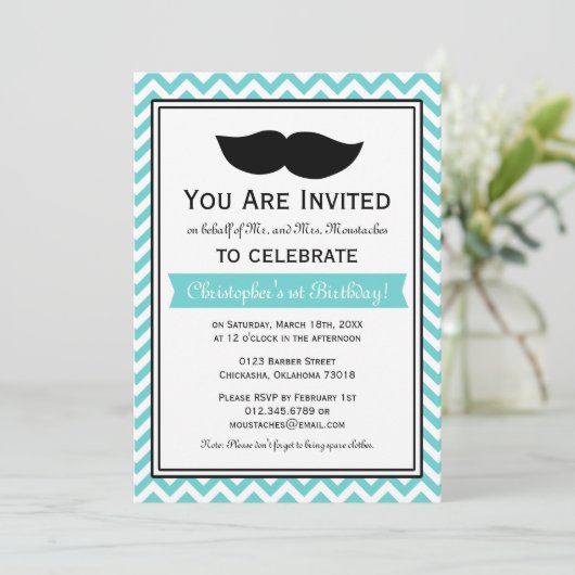 Blue Boy Mustache Chevron Birthday Party Kaart (Staand voorkant)