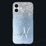 Blue Brushed Metal Silver Glitter Monogram Name iPhone 16 Plus Hoesje<br><div class="desc">Pas dit trendy chassis voor telefoongesprekken eenvoudig aan met  zilveren mousserende glitter op een blauwe,  geborstelde metalen achtergrond.</div>