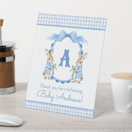 Blue Bunny Rabbit Gingham Monogram Crest Reclamebord Met Voetstuk