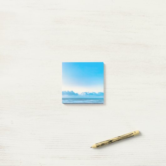 Blue Calm Beach Scene Post-it® Notes (Op bureau)