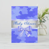 Blue Camouflage Blue Bow Baby shower Uitnodiging (Staand voorkant)