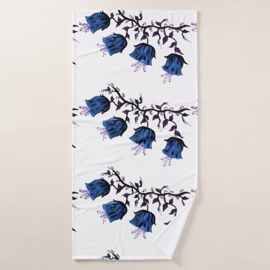Blue Canterbury Bells op vine Flowers Bath Towel Badhanddoek (Badhanddoek)