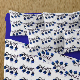 Blue Canterbury Bells op vine Flowers Kussensloop