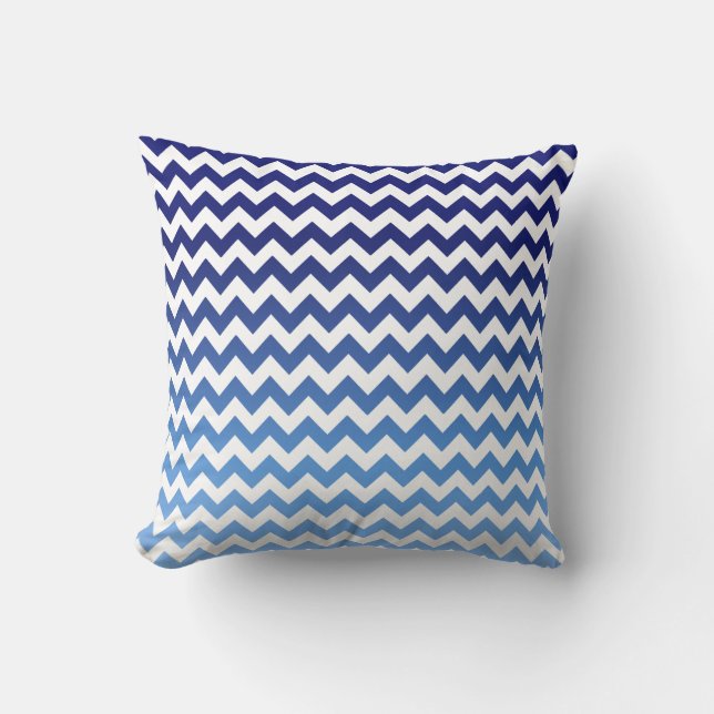 Blue Chevron Ombre Kussen (Voorkant)