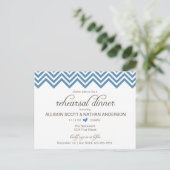 Blue Chevron Rehearsal Dinner Invite Briefkaart (Staand voorkant)