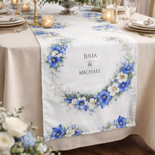 Blue Chic Botanical Wreath Wedding Decor Newlyweds Lange Tafelloper
