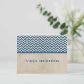 Blue Chic Chevron Table Number Briefkaart (Staand voorkant)