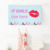 Blue Chic Girls Party Lipstick Dorm Sign Spandoek (Insitu)
