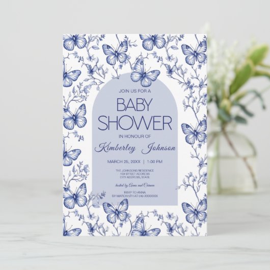 Blue Chinoiserie Butterfly Baby shower Uitnodiging (Staand voorkant)