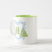 Blue Chinoiserie Christmas Tree Monogram Crest Tweekleurige Koffiemok (Voorkant links)