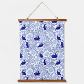 Blue Chinoiserie Konijn- Konijn & Bloemkunst Hangend Wandkleed (Voorkant)