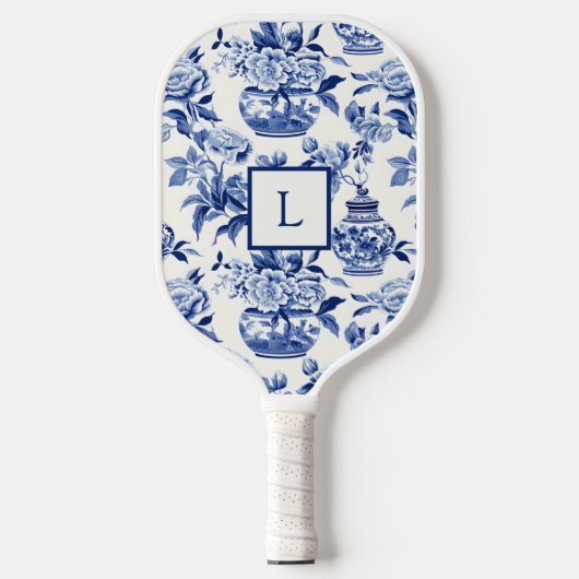 Blue Chinoiserie Monogram Pickleball Paddle (Voorkant)