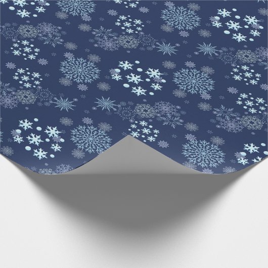 Blue Christmas Elegant Snowflake Pattern Cadeaupapier (Hoek)