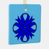 Blue Clover Ribbon van Kenneth Yoncich Keramisch Ornament (Rechts)
