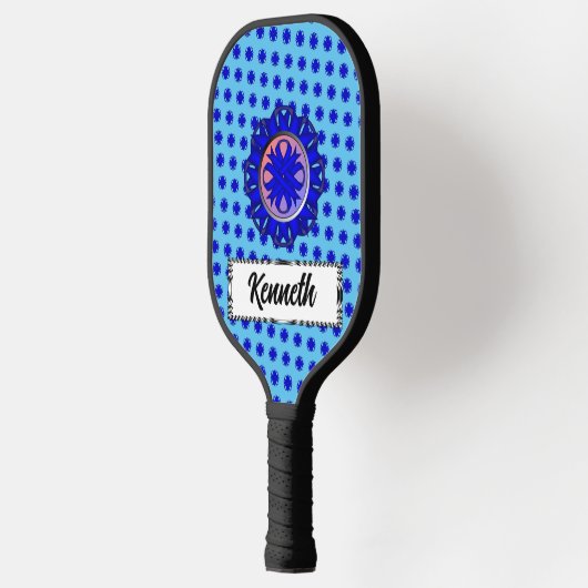 Blue Clover Ribbon van Kenneth Yoncich Pickleball Paddle (Links)