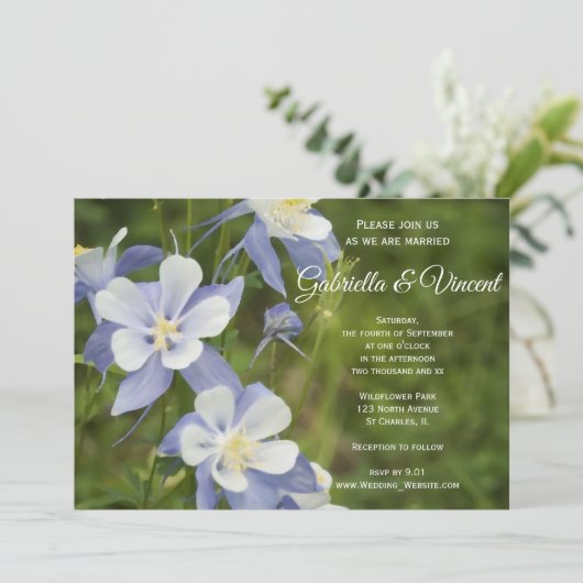 Blue Columbine Flowers Wedding Invitation Kaart (Staand voorkant)