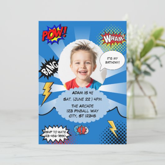 Blue Comic verjaardagsfeestje Kaart (Staand voorkant)