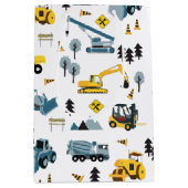 Blue Construction Trucks & Site Theme Pattern Medium Cadeauzakje (Voorkant)