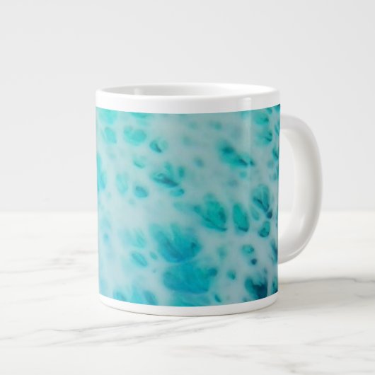 Blue Crush - Abstract Coastal Artwork  Grote Koffiekop (Voorkant rechts)