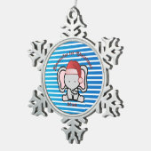 Blue Custom Baby Boy Name First Kerstmis 2022 Tin Sneeuwvlok Ornament (Rechts)