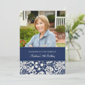 Blue Damask Foto 75th Birthday Party Invitations Kaart (Staand voorkant)