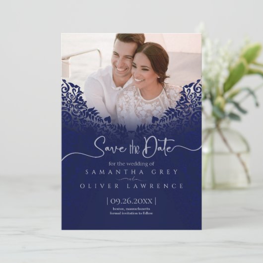 Blue Damask Save the Date Kaart met aangepaste fot (Staand voorkant)