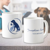 Blue Dog and Cat Logo of uw eigen dierenartsklinie Koffiemok