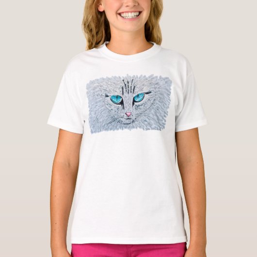 Blue Eyed Fluffy Cat T-shirt (Voorkant)